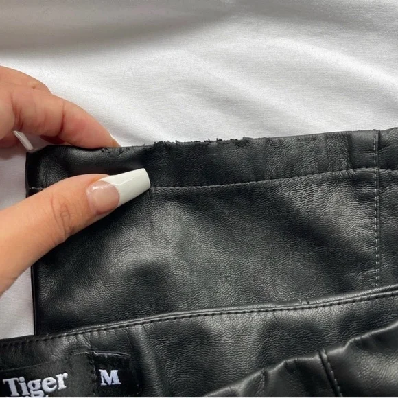 Tiger Mist Vegan Leather Pants - Picture 4 of 5